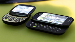 Microsoft's Kin Could Be Offered By AT&T and T-Mobile
